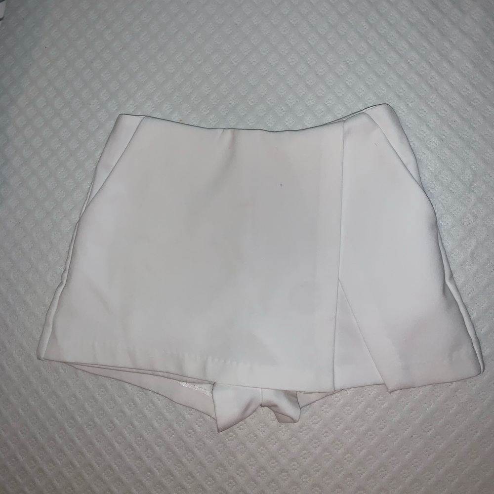White skort